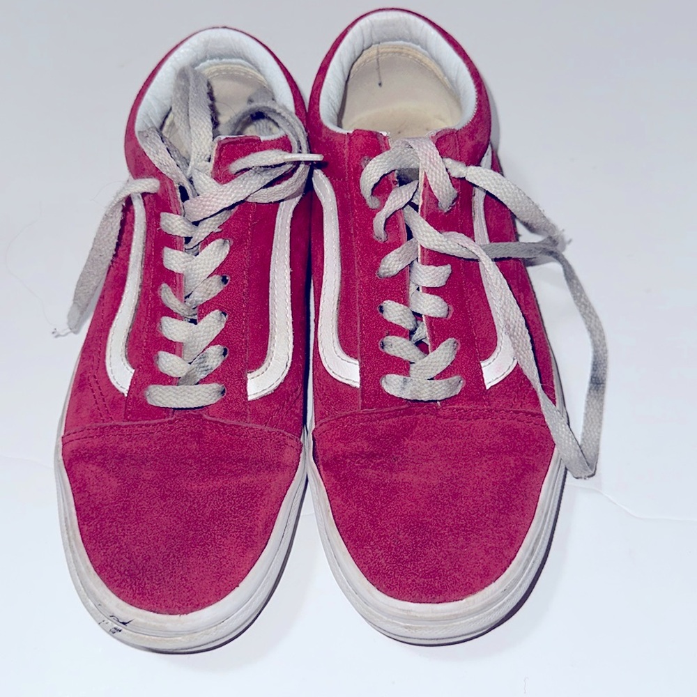 VANS OLD SKOOL PIG SUEDE HOLLY BERRY sneakers  - men’s 6 / women 7.5